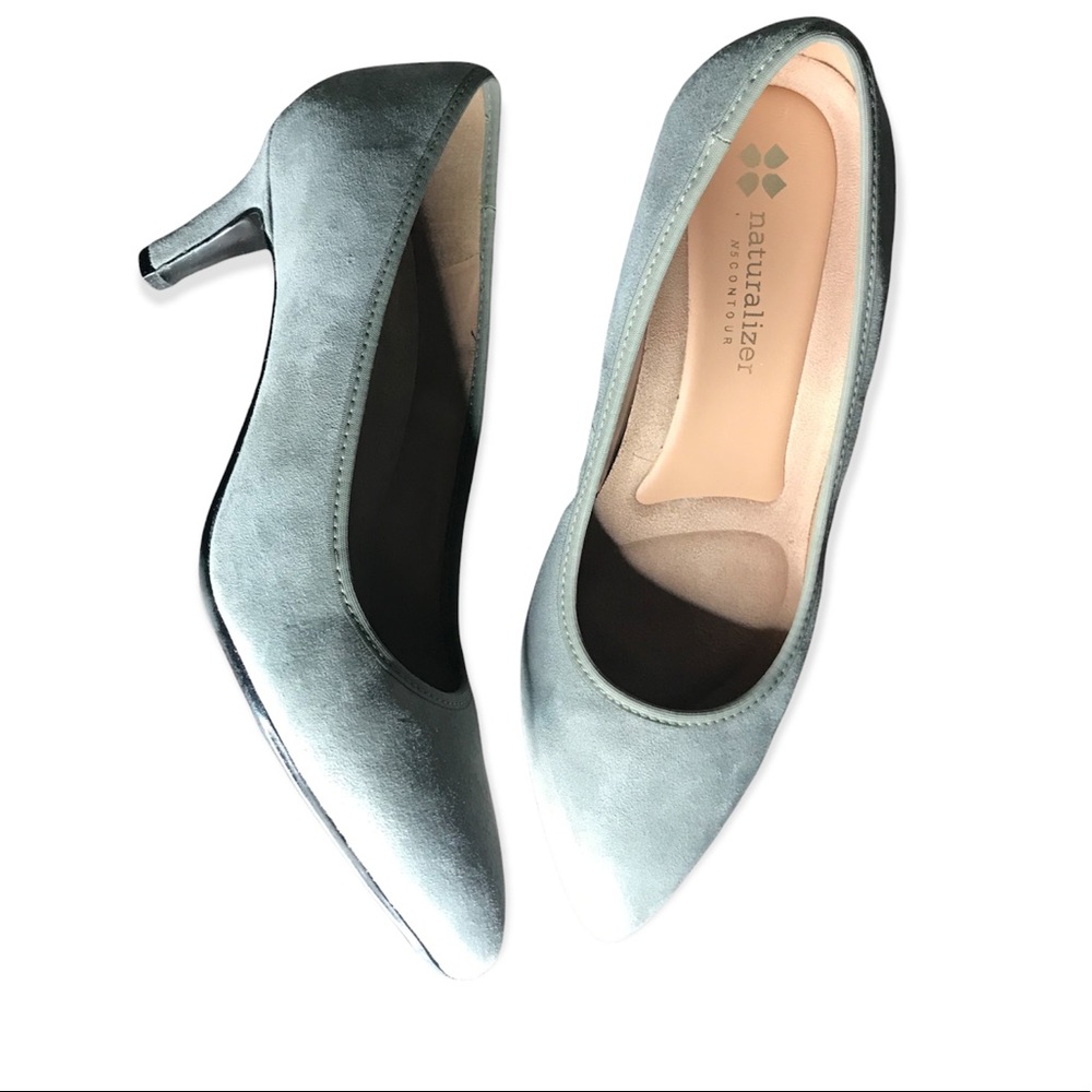 Naturalizer Pointy toe heel pumps Size 7.5